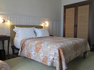 Bairro Alto hotel room