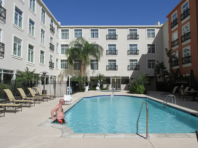 swimming pool, Embassy Suites Valencia, California