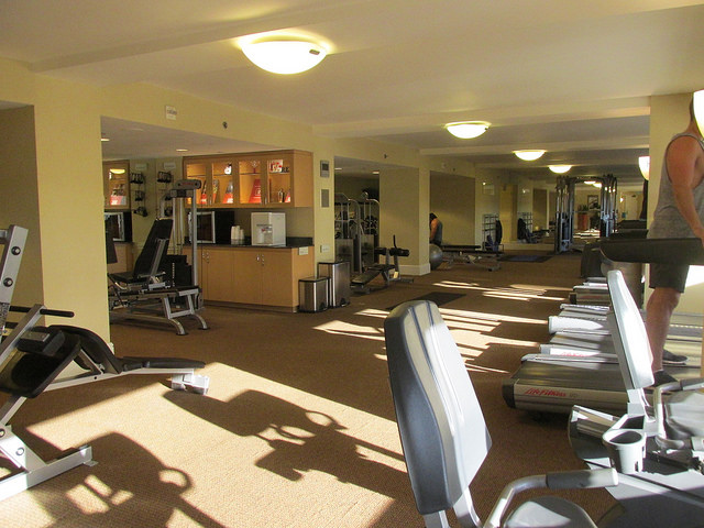fitness studio, gym, hotel irvine