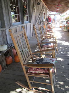 rocking chairs at Ikenberry Orchards store