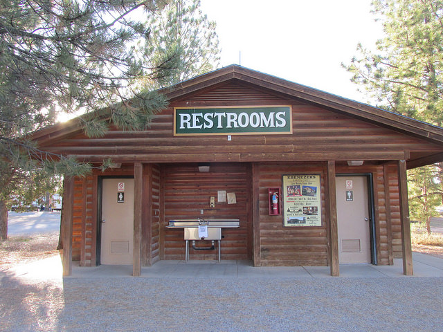 rubys inn rv park & campground restrooms, bryce canyon, utah