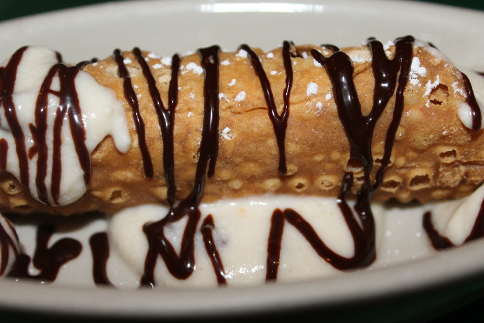 The cannoli is another Pompilios taste treat